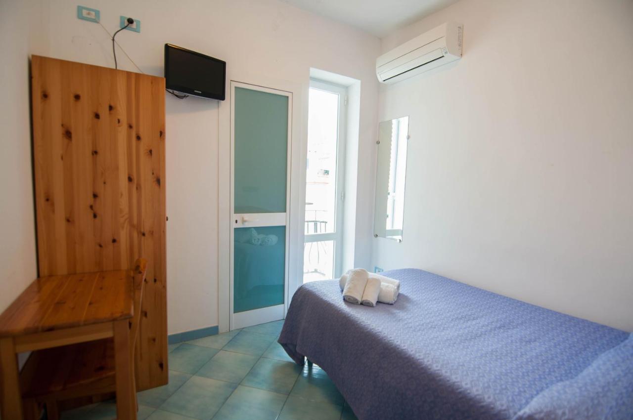Albergo Macri Иския Екстериор снимка